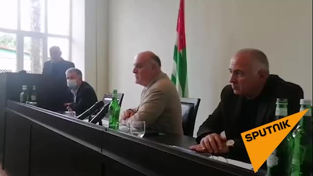 Аслан Бжания рассказал, почему надо привлекать инвестиции в экономику