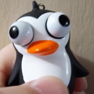 Scawwy penguin!