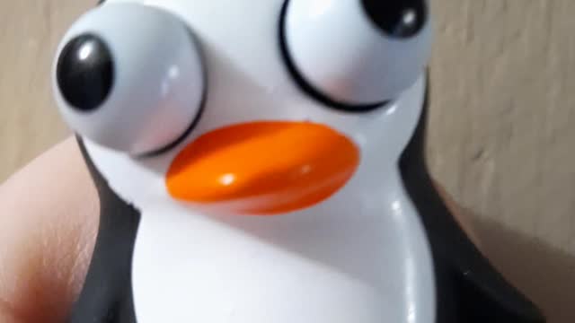Scawwy penguin!