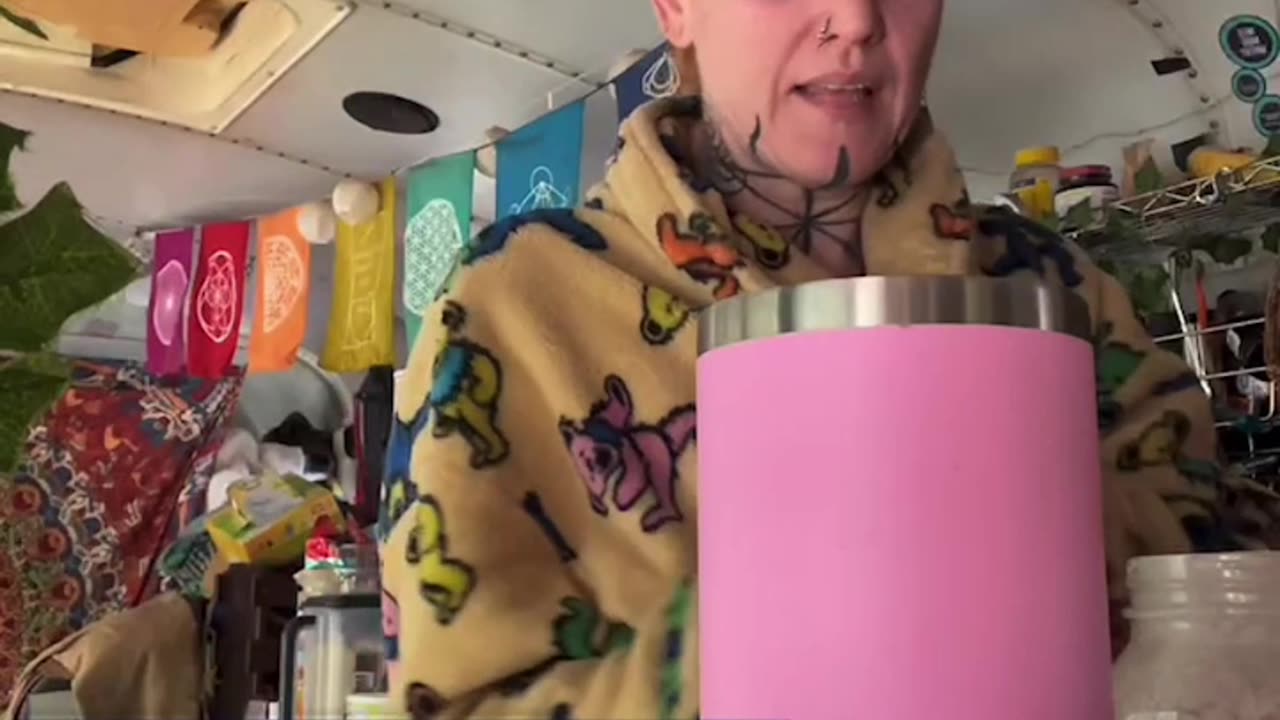 - SUBLIMINAL LOCKS ; SAYS SHE'S FEARLESSLY VULNERABLE !