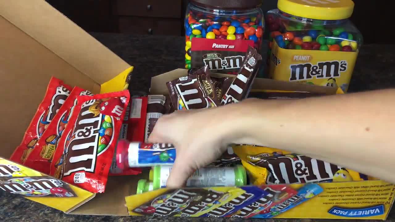 M&M's Chocolate Candy Unboxing