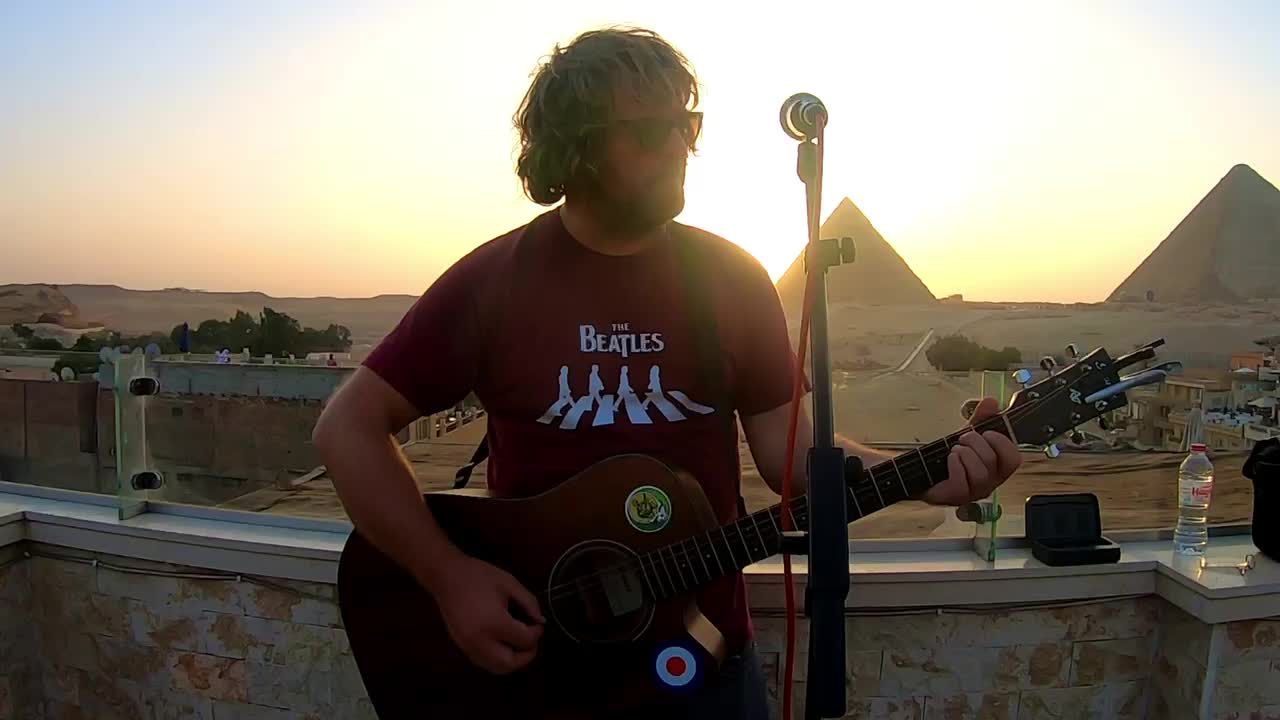 Silver Birds in Yellow Sky -Sean Yox & The Streamers