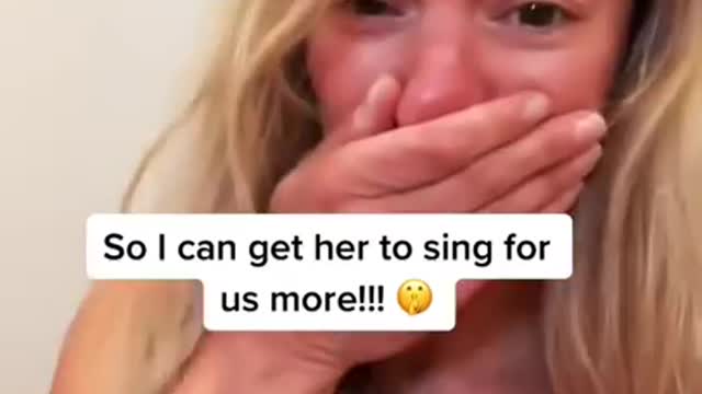 Singing Babysitter is a Real-life Disney Princess!!