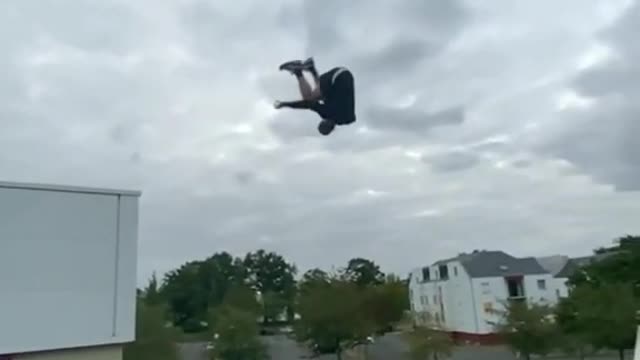 Parkour flip😱😱