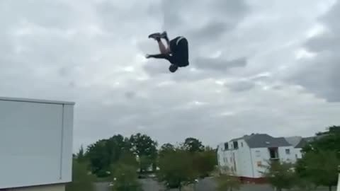 Parkour flip😱😱