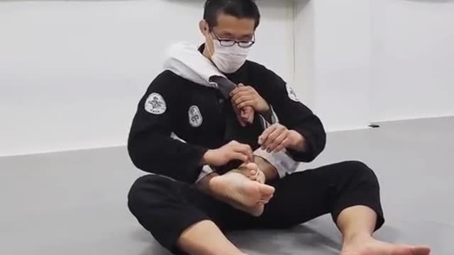 GI Foot lock from defending back mount