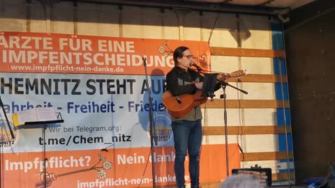 YANN SONG KING - Pandemie Charts, Frank, hör auf... - 06 11 2021, Leipzig, Augustusplatz