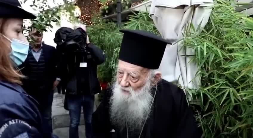 Greek Orthodox Priest shouted "Pope, you are a Heretic!!!