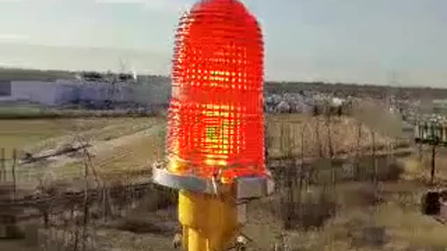 Giant Tire Aircraft Avoidance Light