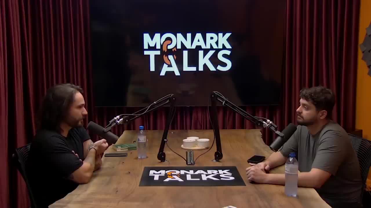 PETRY DEIXOU MONARK SEM PALAVRAS
