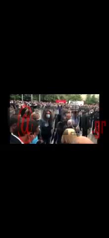 makeleio.gr - Έντονη συνομιλία Μητσοτάκη - Κουτσούμπα στη Μητρόπολη Αθηνών