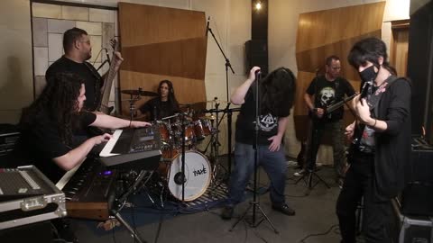Opus V - Get Out Of My Way (Universe Of Truths / Live Studio)