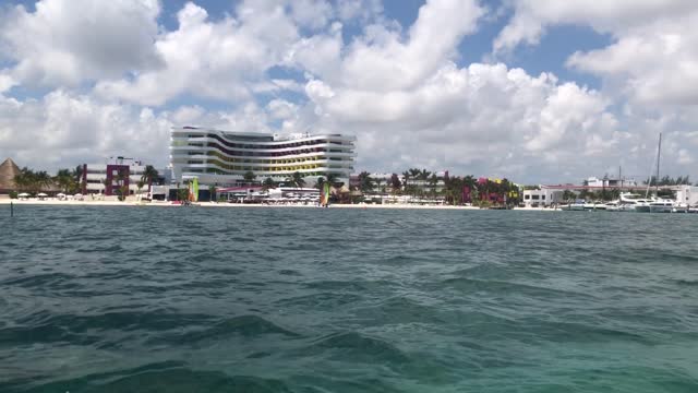 Motor boat tour at cancun sea