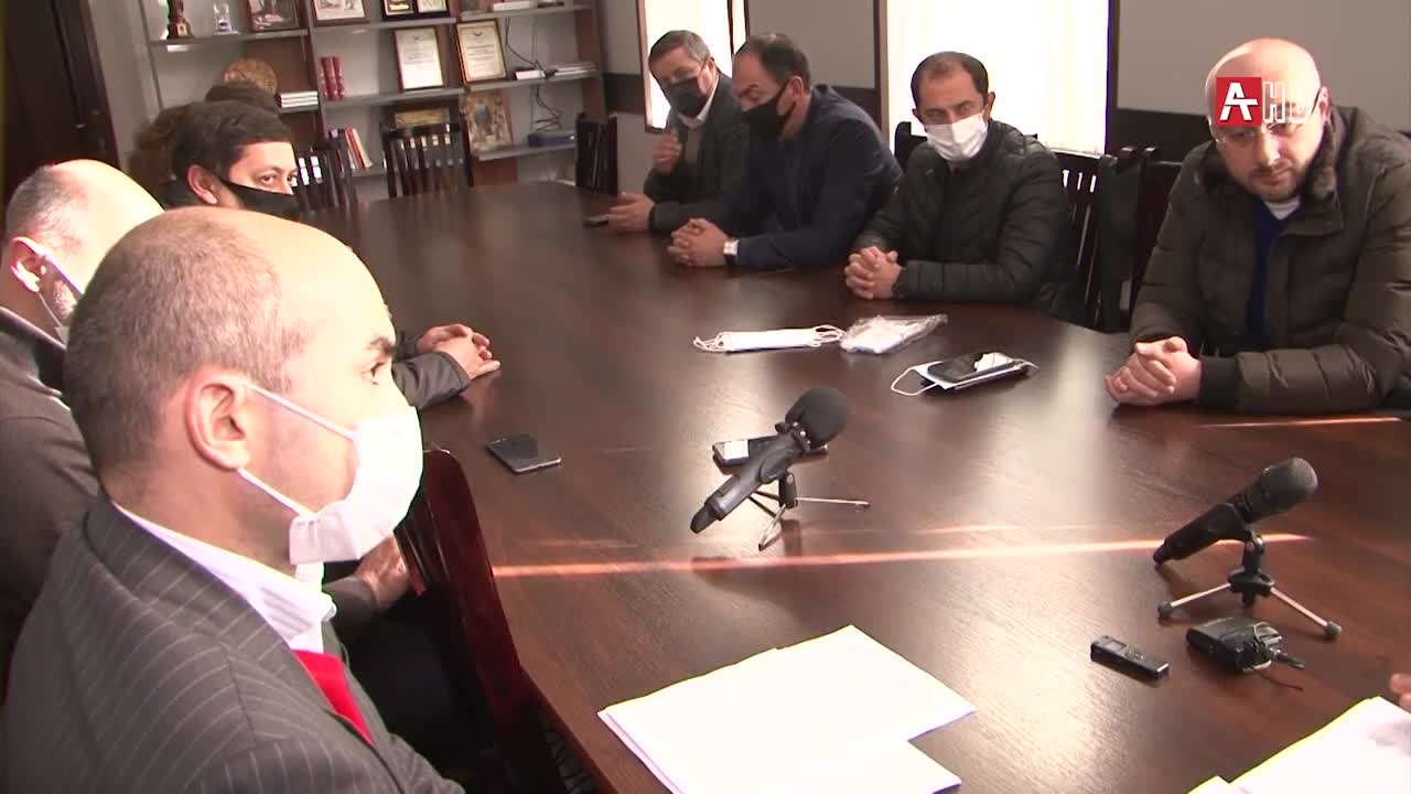 Встреча Беслана Эшба с депутатами горсобрания