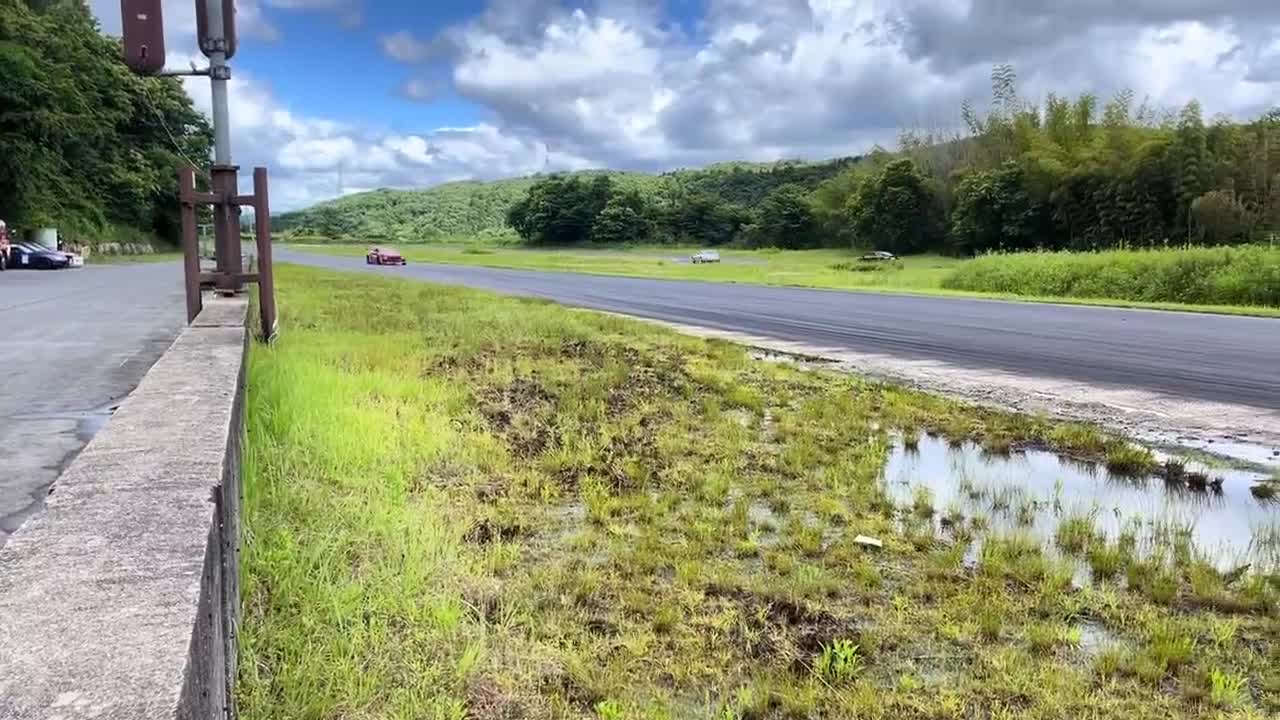 Real time two-way drift, tail flicking and turning