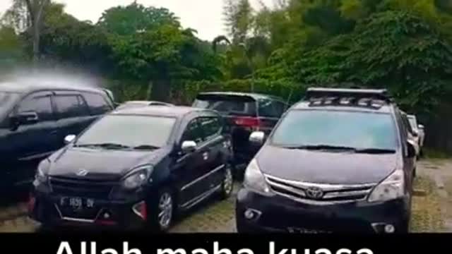 It only rains at one point, rare natural phenomenon.