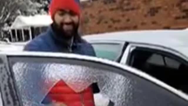 Punching through ice snow windows on cars #snowfall #ice #cold #muree #rainyday -