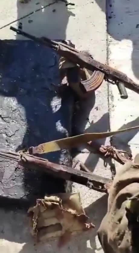 Russian recruts recived their *new* weapons