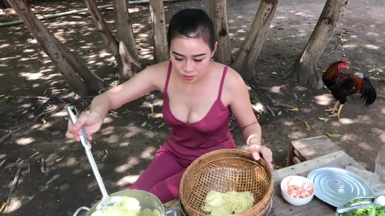 Cooking Bamboo Shoot With Shrimp_Skill
