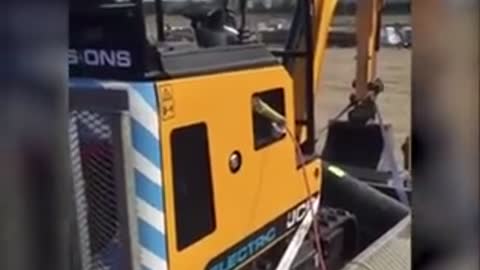 Escavatore a batteria