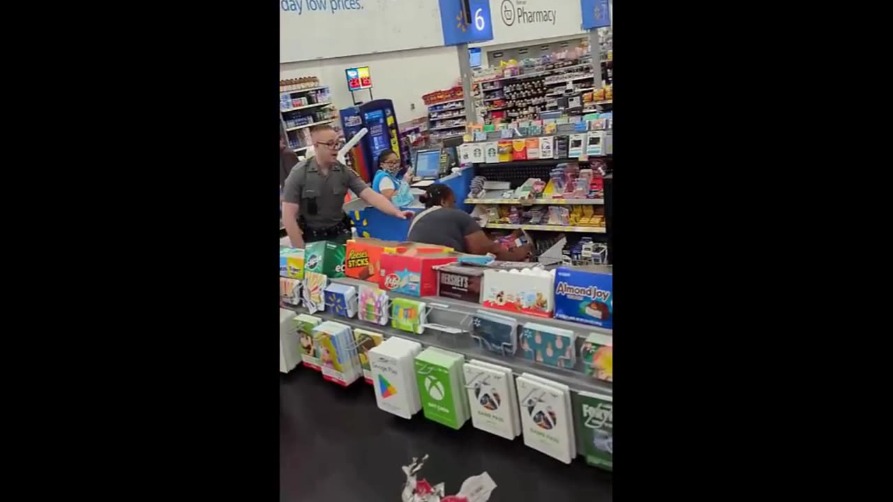 Walmart is Racist! Shoplifting Woman Gets Into A Fight With Police Officer