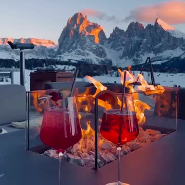 Enjoy the Viwed 🍸🍹