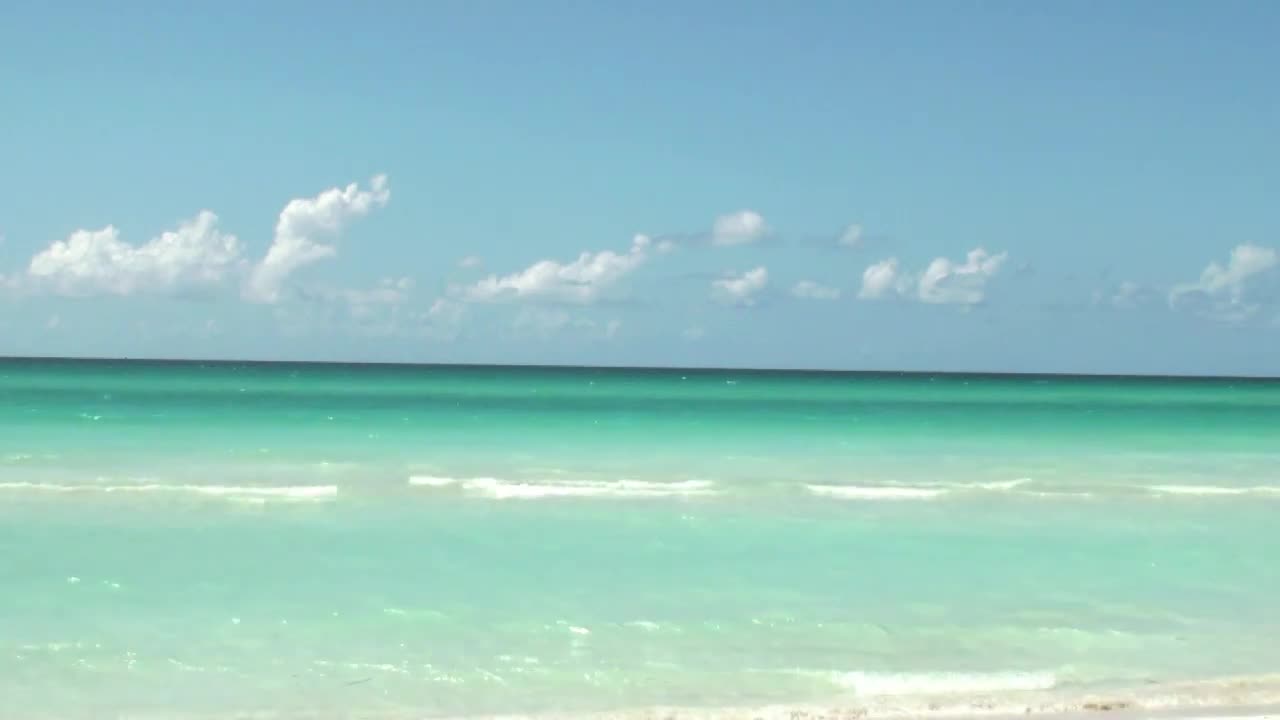 1hr Beach waves video for relaxation and calming or a sleep aid or meditation