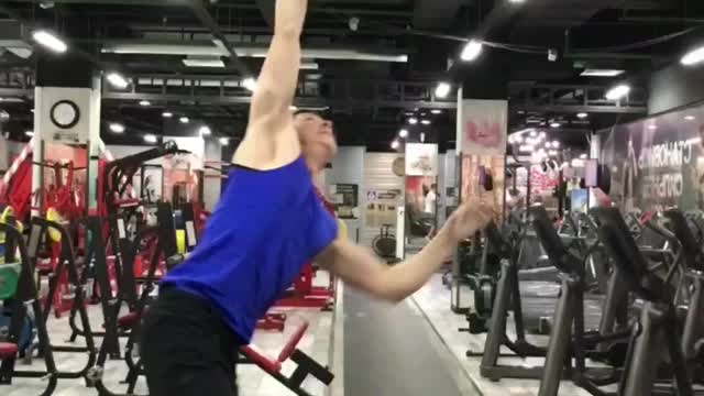 the lightest bunch on the horizontal bar