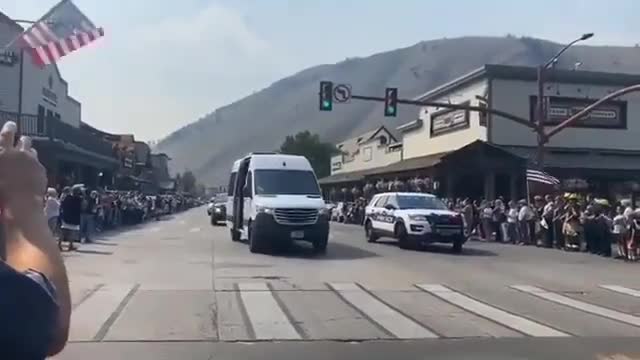 Americans Show Biden How to Properly Welcome Home A Fallen Marine