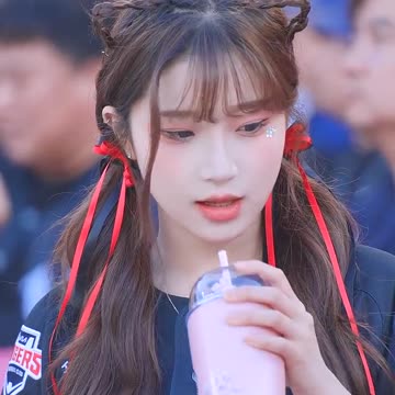 블랙보리 한모금 _츄릅_ 고양이 이주은(Lee Ju-Eun)치어리더