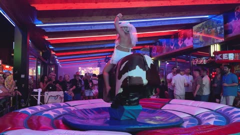 GIRL TAKE ON THE BULL! Benidorm Bull Ride. Mechanical Bull EPIC FAIL