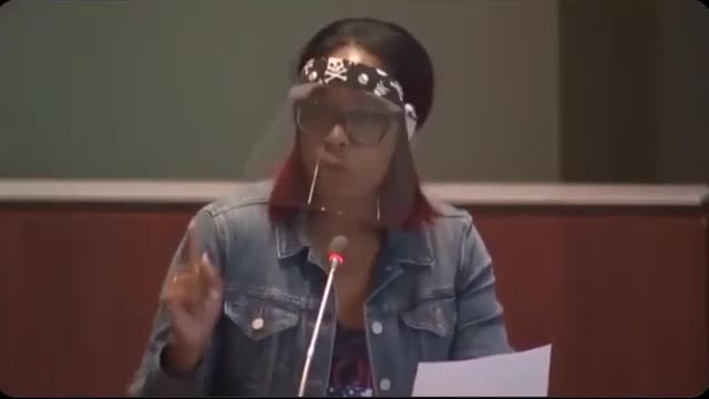 A Mom Says It Like It Is - BAN CRITICAL RACE THEORY! || trending video