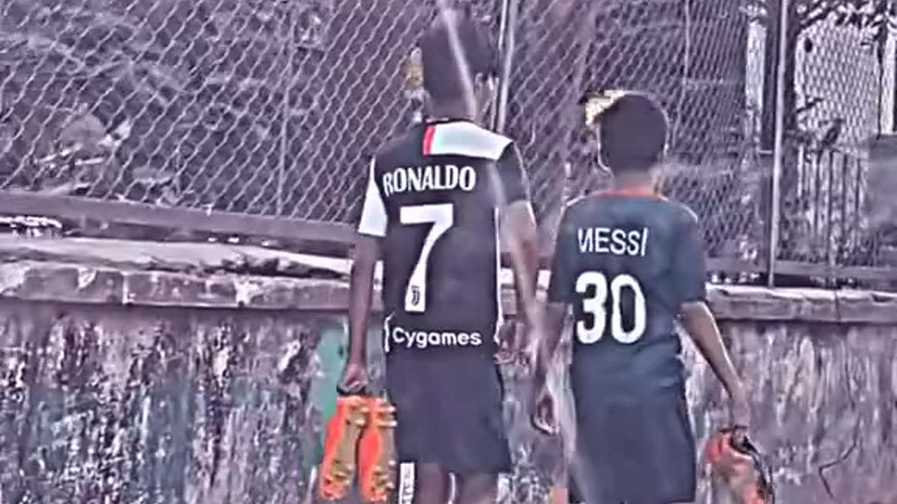 Messi and c.ronaldo friendship