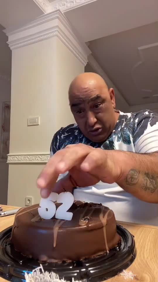 funny|prank|jokes|funny jokes|dad jokes|funny memes|funny video|fun|laughing|funny animal|knock 35