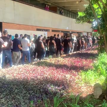 Técnicos da UnB protestam decisão de Gilmar Mendes que cortou 26% de benefício sobre salários