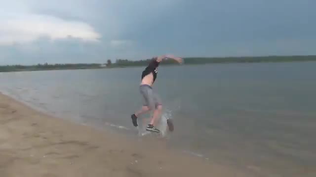 Epic fail in the sea