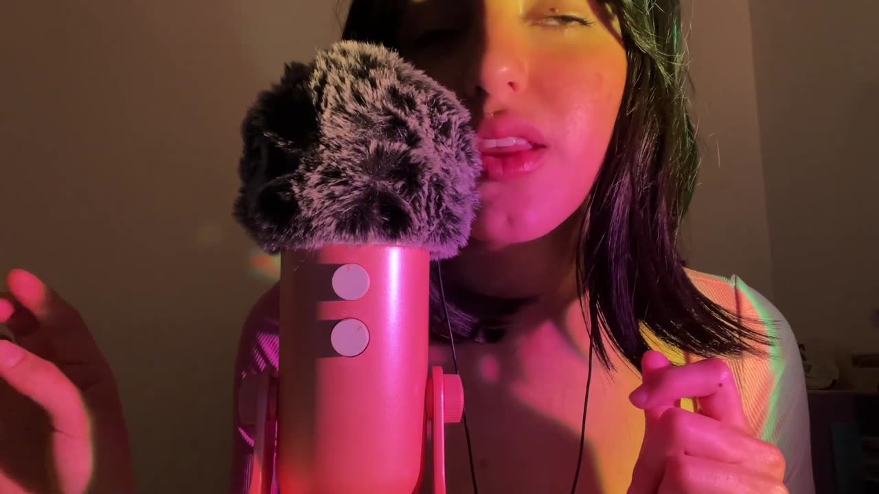 ASMR | Touching Your Face Until You Fall Asleep | Body Oil Sounds, Anti Pop + more 💌