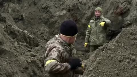 Ukraine prepares for possible Russian advance to Kyiv