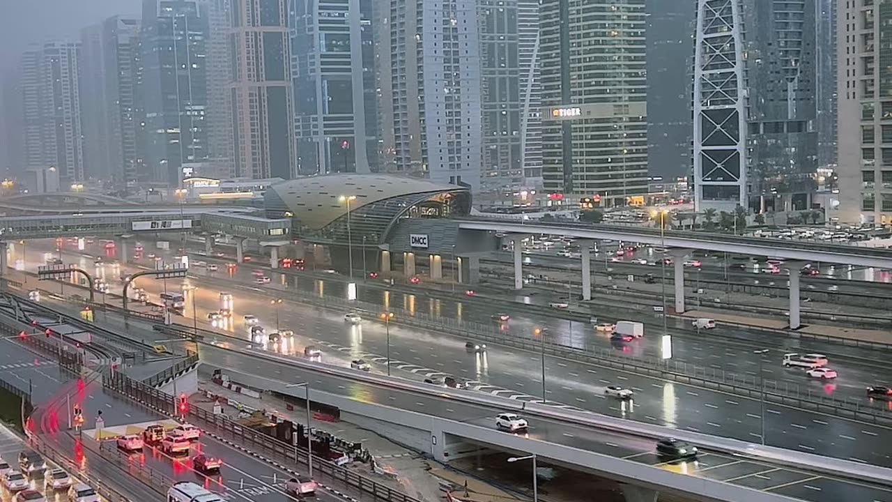 Desert Rain - Dubai Marina