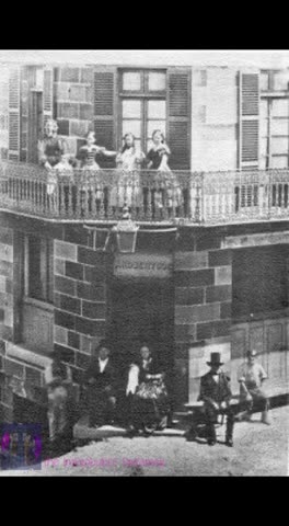 These look like impossibly old Australian cities, far older than history tells us.