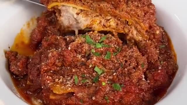 CALAMARI & HOMEMADE LASAGNA