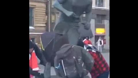 Protesters Cleaning Terry Fox, Lets See CBC Show This