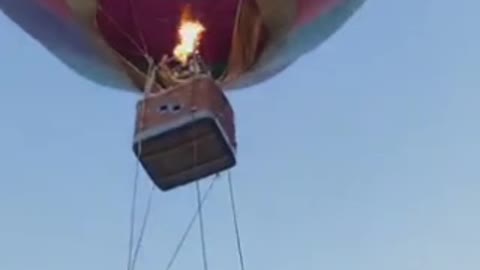 Experiment : how can we fly by fire and balloon. .