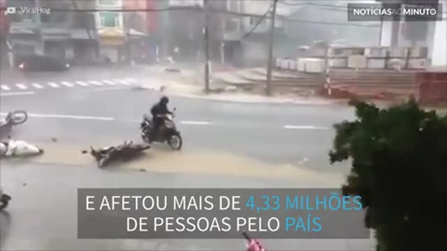 Imagens mostram o impacto do Furacão Damrey no Vietnã