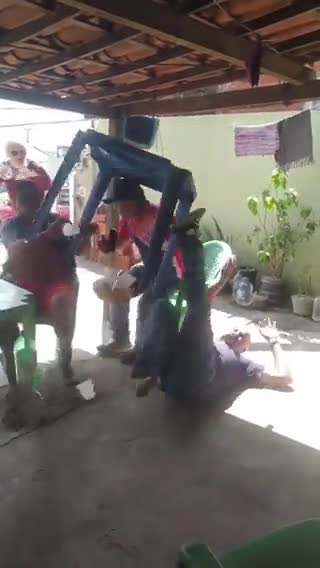 ΤΟΥ ΦΥΓΑΝ ΤΑ ΑΥΓΑ Κ ΤΑ ΠΑΣΧΑΛΙΑ