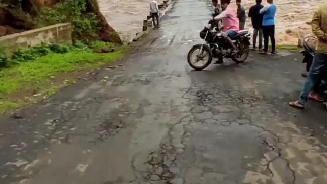 Heavy bike rider | Bike rider on the river