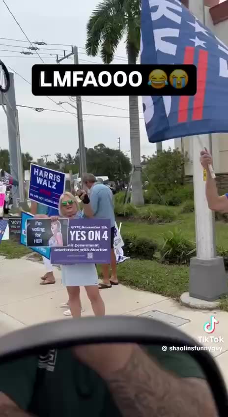 🤣🤣🤣 | Trolling Harris NPCs