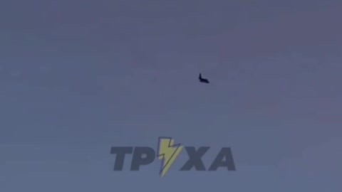 🤡 Ukrainian Channel with over 1 million subs shares a exclusive video of hohols shooting down a Russian jet