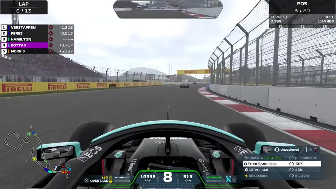 F1 2021 - Championship Round 15 Sochi Mercedes F1 W12 Hamilton