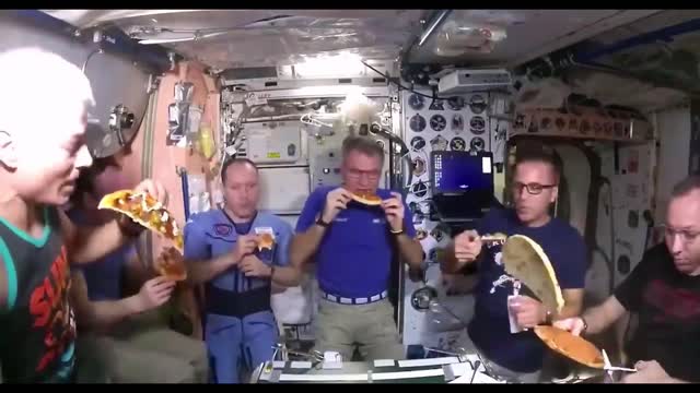 Eat pizza on space